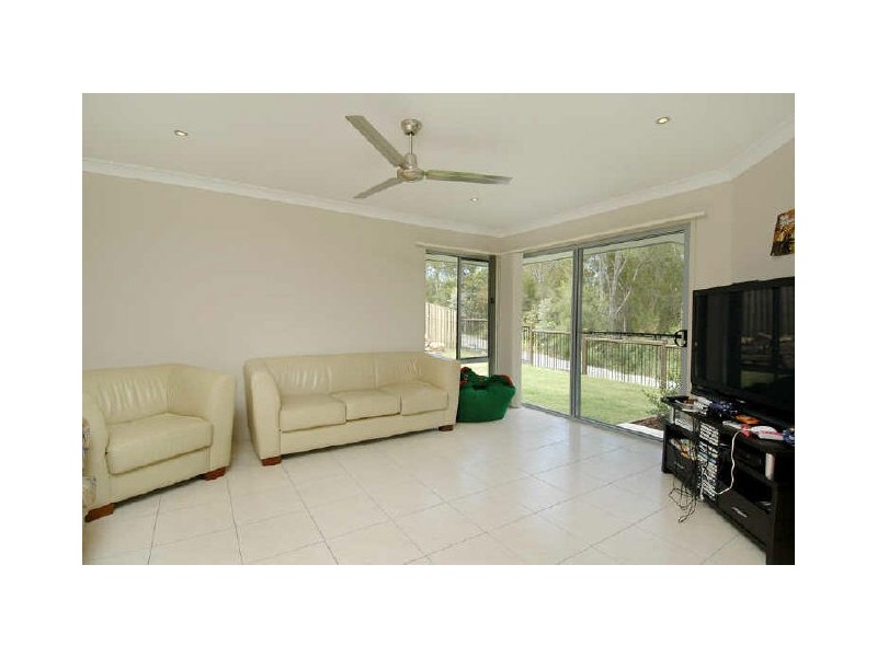 12 Peregrine Street, Reedy Creek QLD 4227