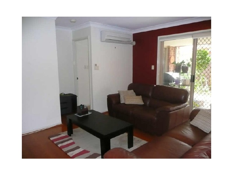 1/3 Swinburne Street, Varsity Lakes QLD 4227