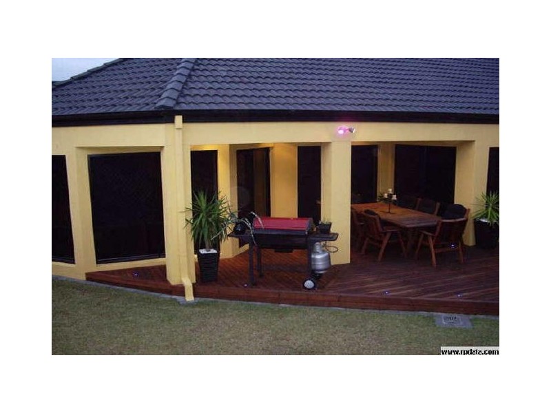 27 Hillridge Crescent, Varsity Lakes QLD 4227