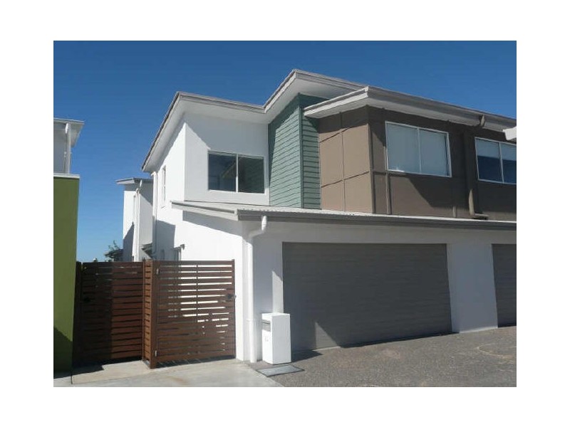 98 Verona Cicuit, Varsity Lakes QLD 4227