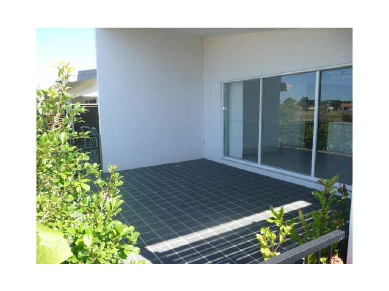 98 Verona Cicuit, Varsity Lakes QLD 4227