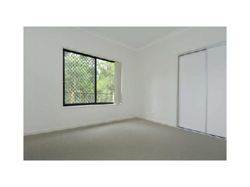 1/17 Laura Place, Varsity Lakes QLD 4227