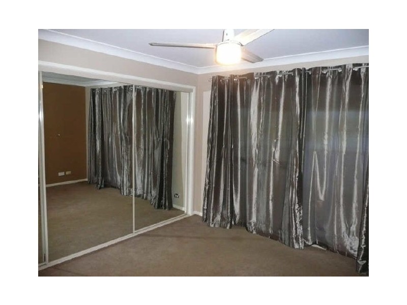 11 Silvabank Drive, Varsity Lakes QLD 4227