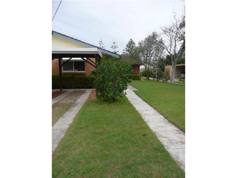 2/24 Bullimah Ave, Burleigh Heads QLD 4220