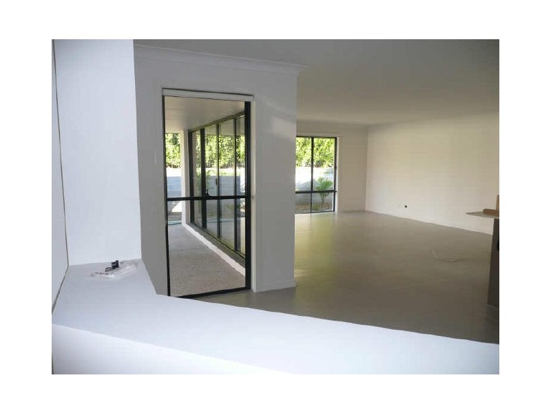 Palm Meadows Drive, Carrara QLD 4211
