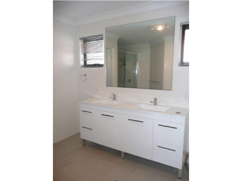 Palm Meadows Drive, Carrara QLD 4211