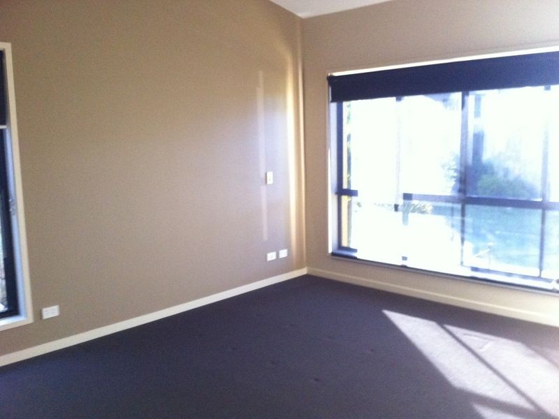 11 Molonglo Close, Reedy Creek QLD 4227