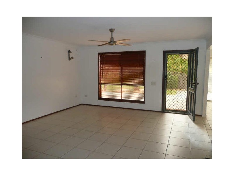 5 Omao Ave, Burleigh Waters QLD 4220