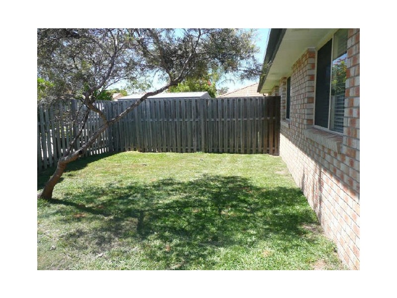 1/8 Gainsborough Drive, Varsity Lakes QLD 4227