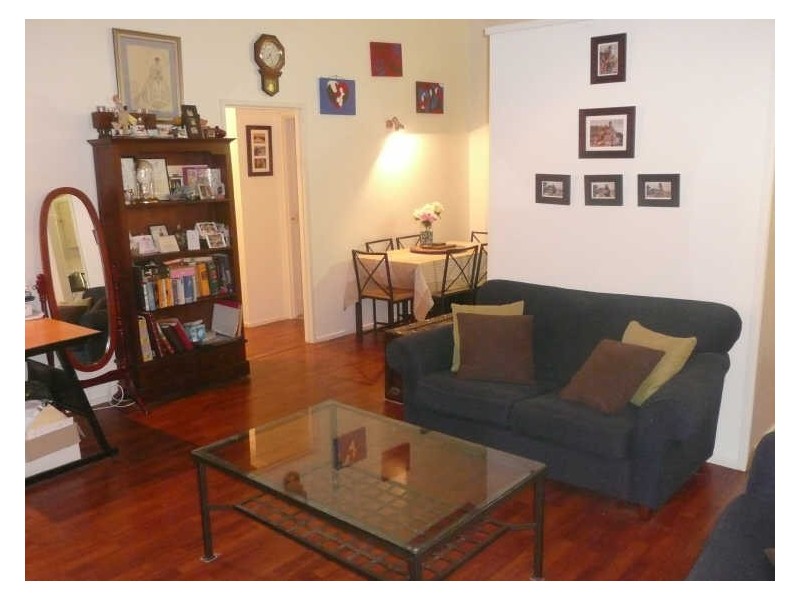 1/4 Shrike Ct, Burleigh Waters QLD 4220