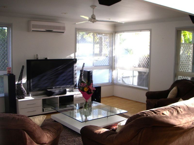 3 Broadview Place, Robina QLD 4226