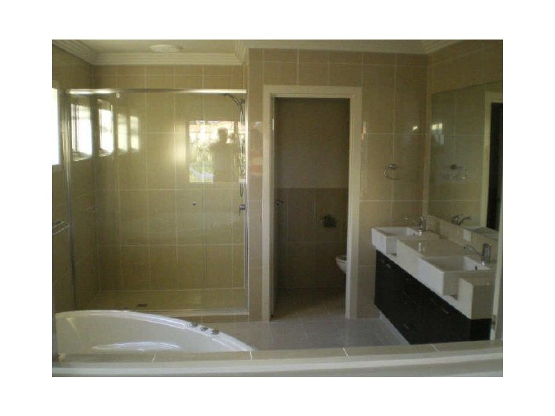 6/145 ‘Inner Cirlcle’ Palm Meadows, Carrara QLD 4211