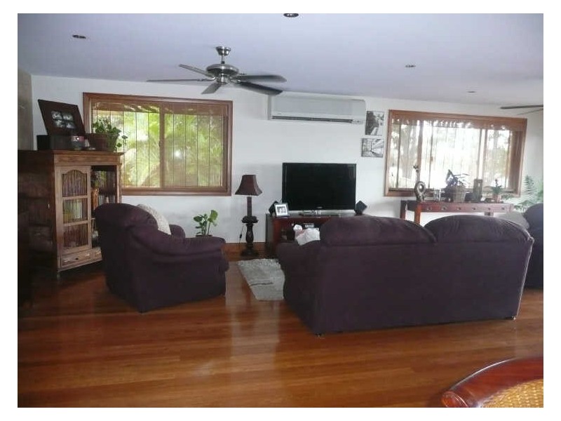 52 Honeyeater Drive, Burleigh Waters QLD 4220