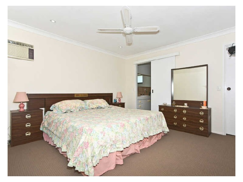 11 Spoonbill Court, Burleigh Waters QLD 4220