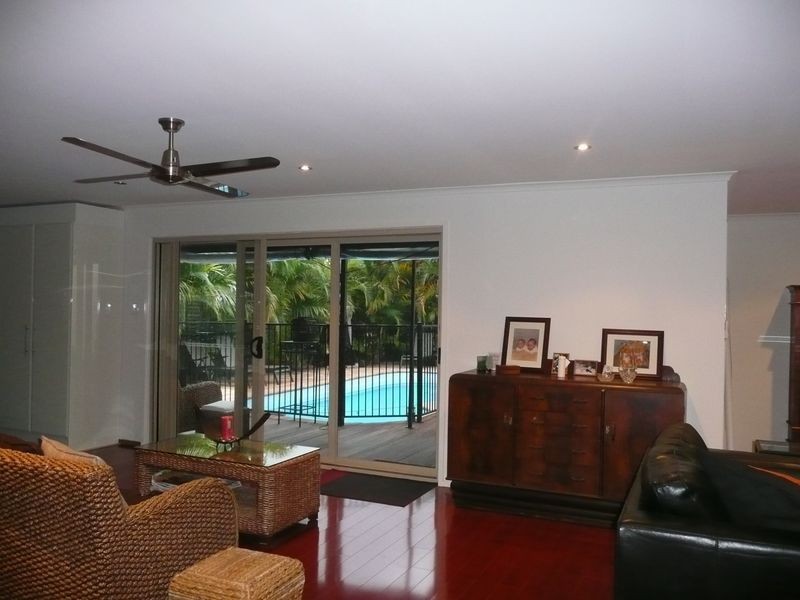 1 Bushtree Court, Burleigh Waters QLD 4220