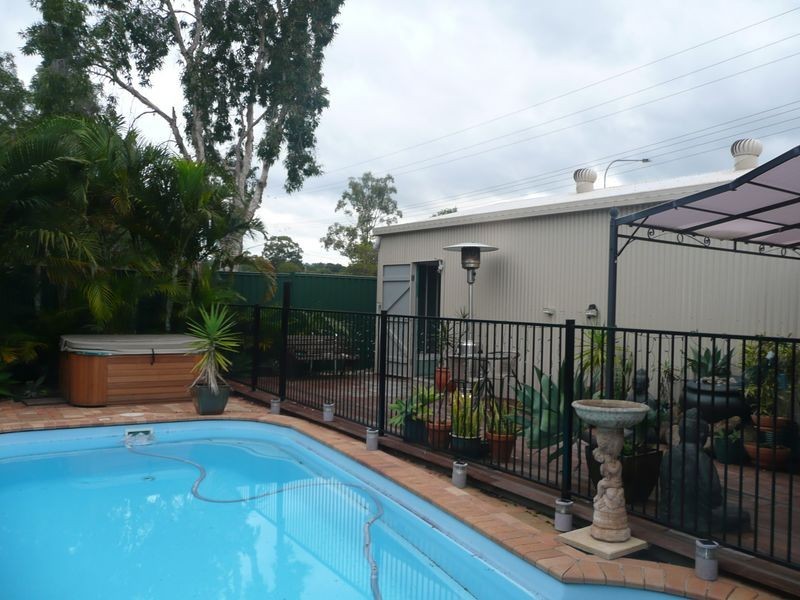 1 Bushtree Court, Burleigh Waters QLD 4220