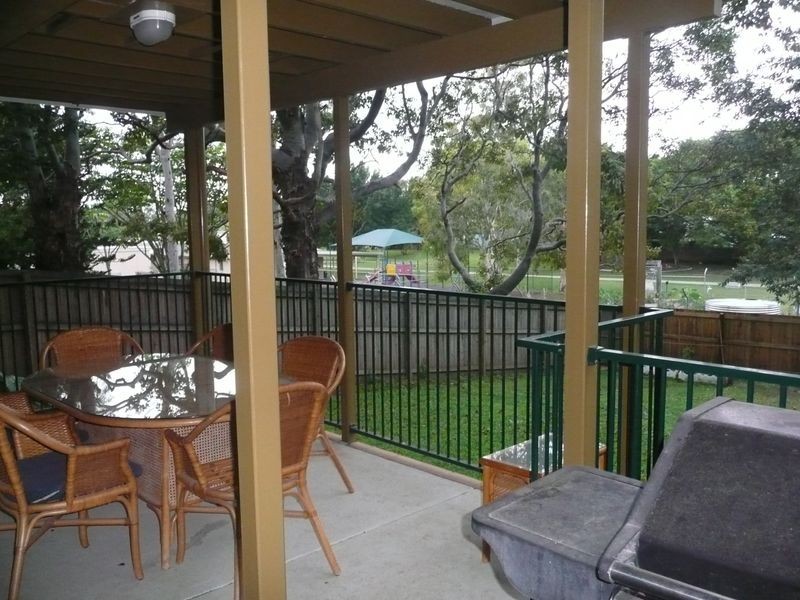 24 Poinsettia Parade, Varsity Lakes QLD 4227