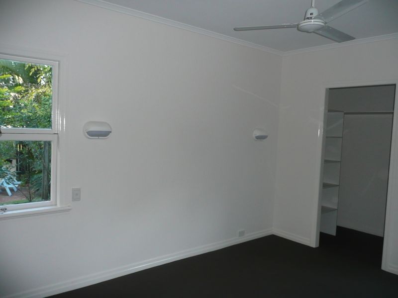 442 The Esplanade, Palm Beach QLD 4221