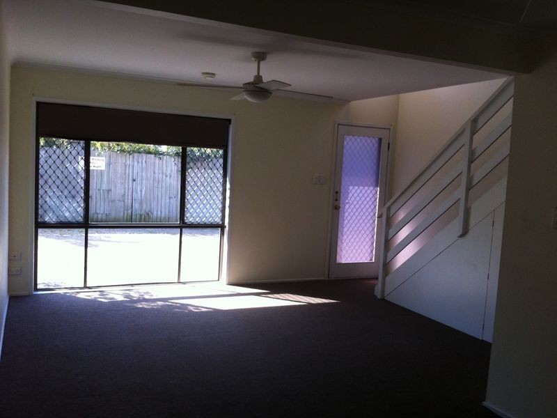 1/40 Frascott Ave, Varsity Lakes QLD 4227