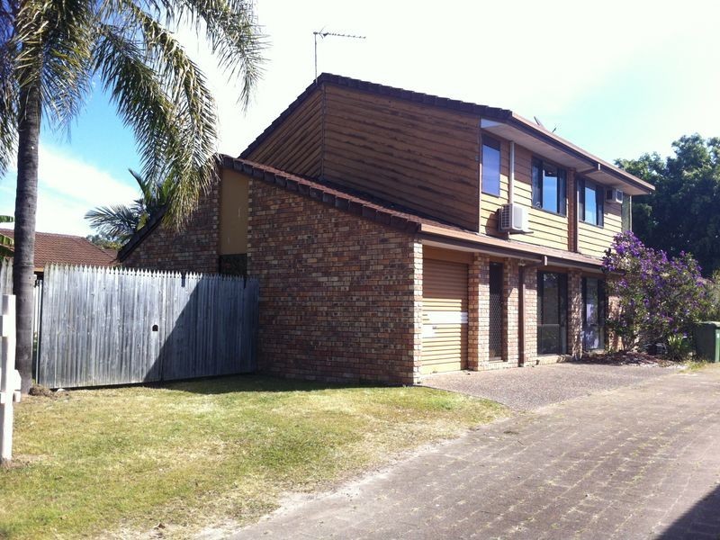 1/40 Frascott Ave, Varsity Lakes QLD 4227