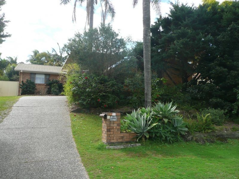 6 Rangeview Court, Burleigh Waters QLD 4220