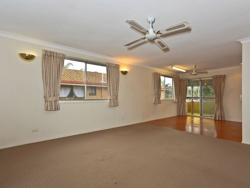 66 Mountainview Avenue, Burleigh Waters QLD 4220