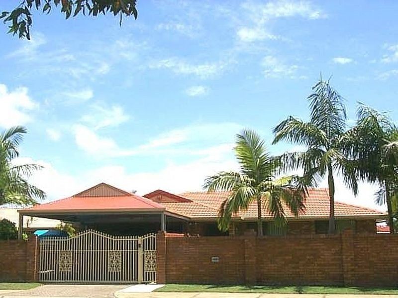 162 BURLEIGH ST, Burleigh Waters QLD 4220