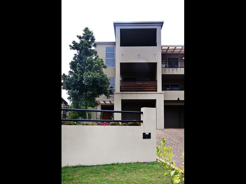 1/11 Winton Terrace, Varsity Lakes QLD 4227