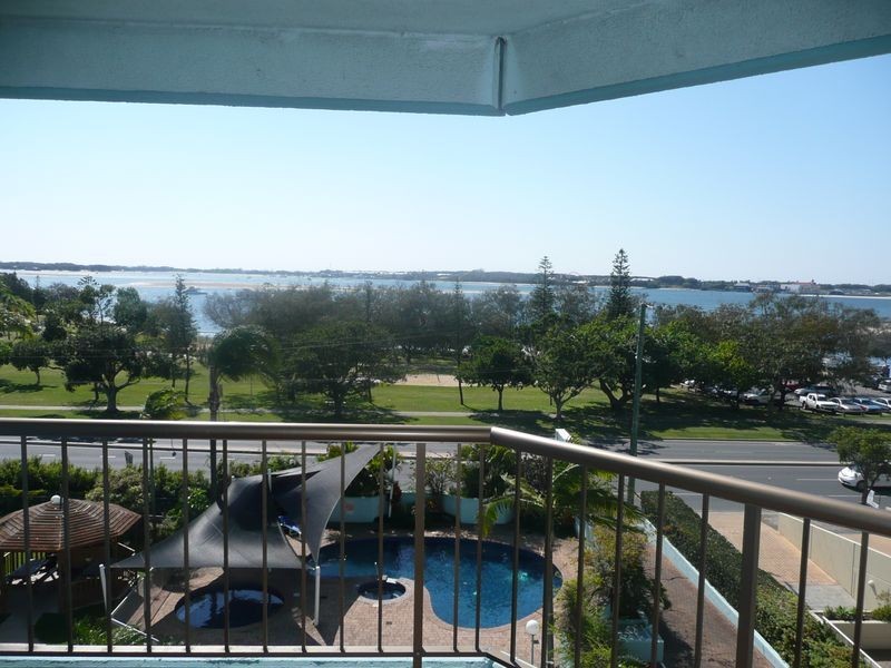 4c/114 Marine Parade, Southport QLD 4215