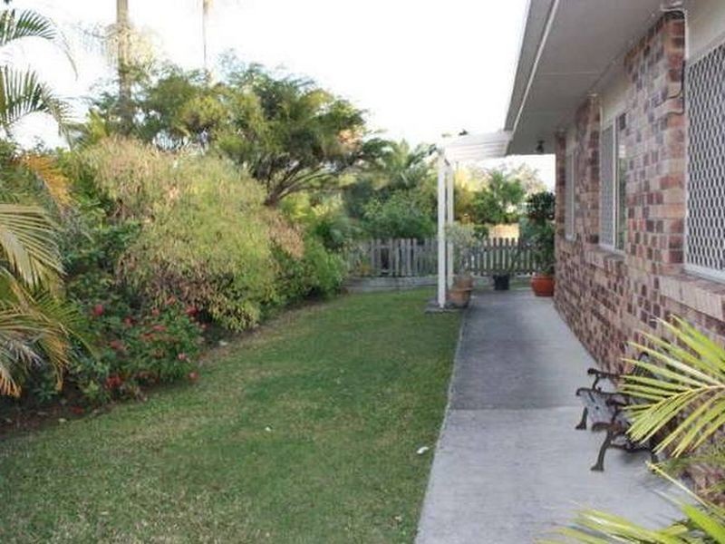 27 Barrine Drive, Worongary QLD 4213