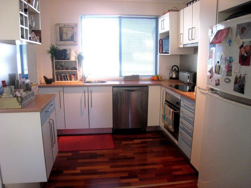 7/5 Hill Ave, Burleigh Heads QLD 4220