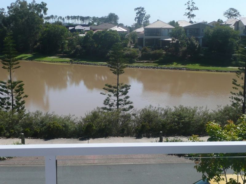 15-31 Port Peyra, Varsity Lakes QLD 4227