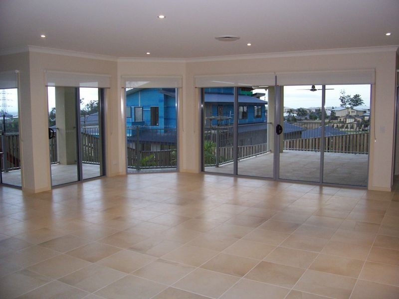 38 Worchester TCE, Reedy Creek QLD 4227