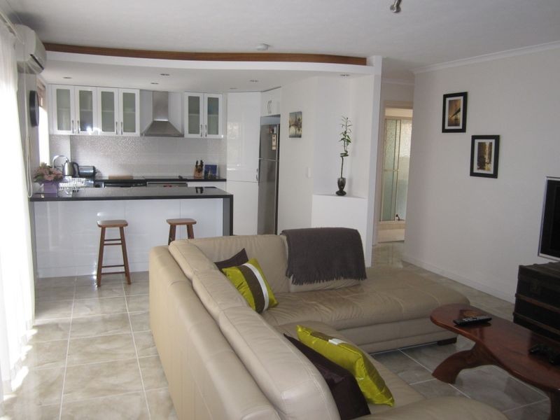 2/16 Burleigh Street, Burleigh Heads QLD 4220