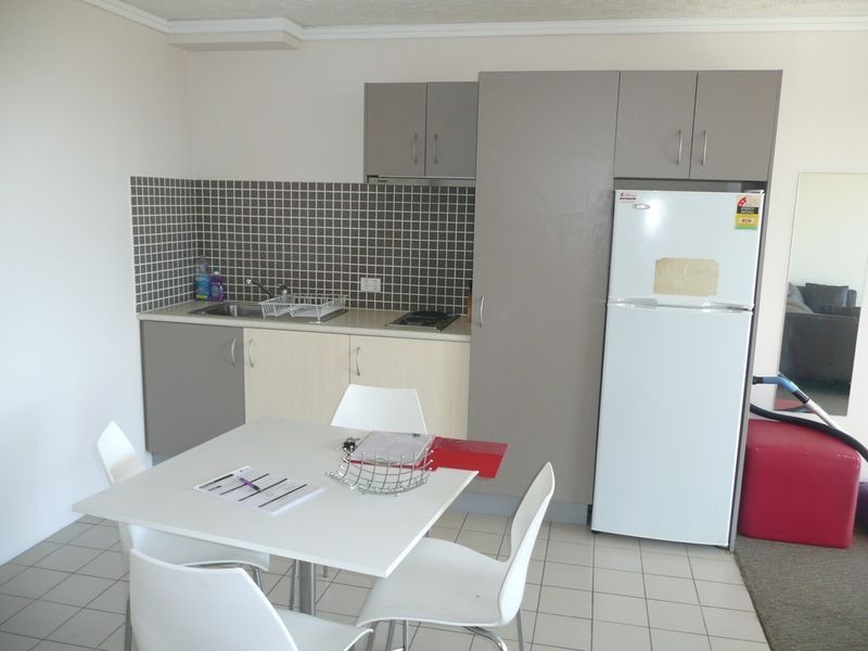 621/25 Lake Orr Drive, Varsity Lakes QLD 4227