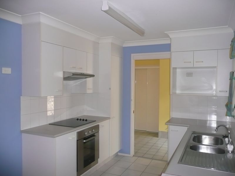 17/12 Bottlewood Crt, Burleigh Waters QLD 4220