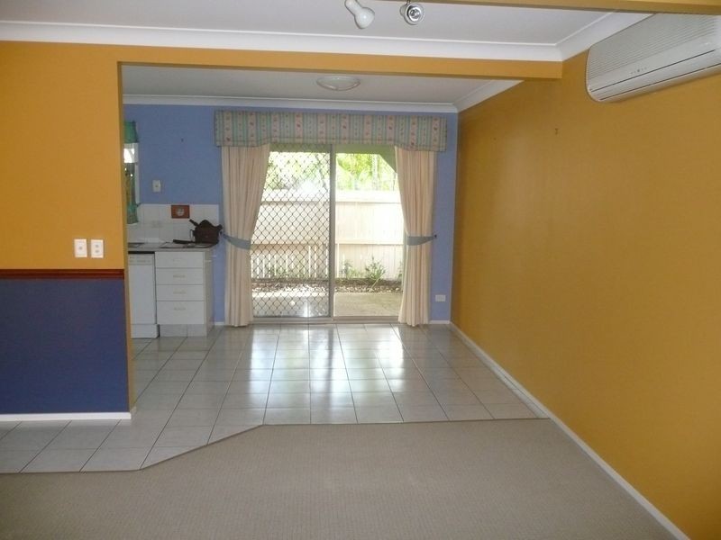 17/12 Bottlewood Crt, Burleigh Waters QLD 4220