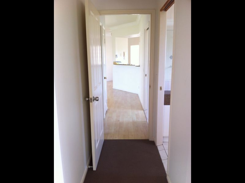 3/4 St Kilda Avenue, Broadbeach QLD 4218