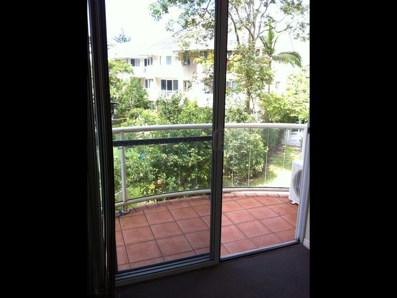 3/4 St Kilda Avenue, Broadbeach QLD 4218