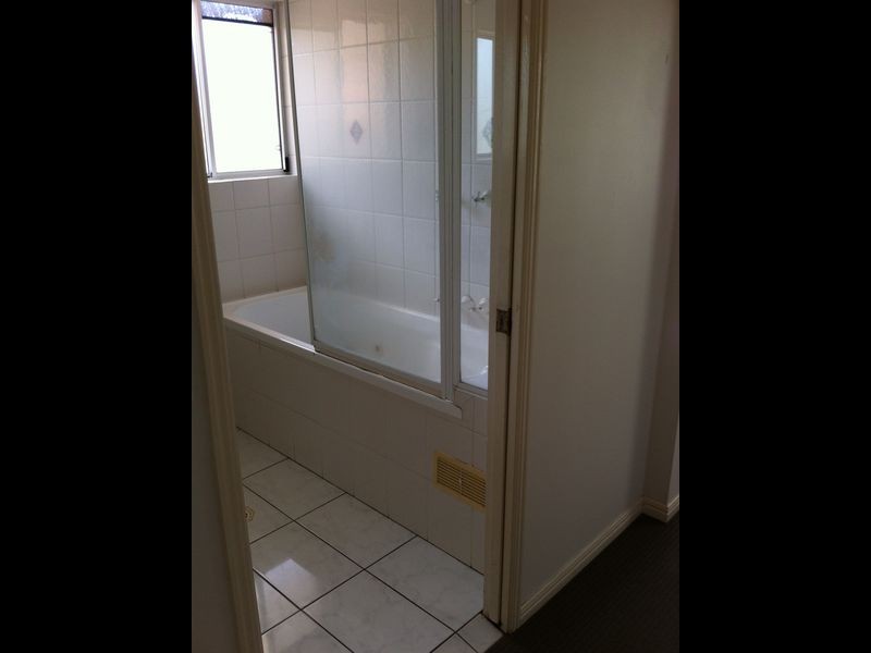 3/4 St Kilda Avenue, Broadbeach QLD 4218