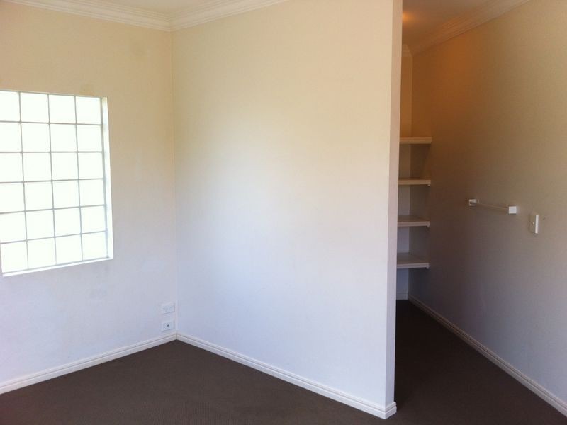 3/4 St Kilda Avenue, Broadbeach QLD 4218