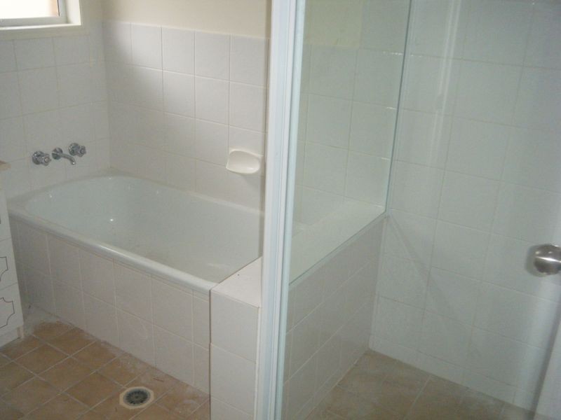 6 Shearwater Street, Burleigh Waters QLD 4220