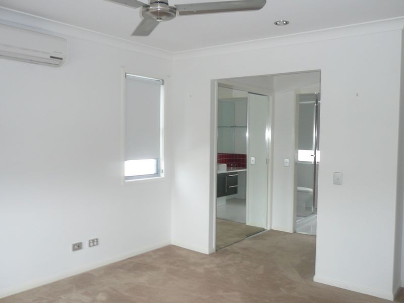 36 Barcelona Way, Burleigh Waters QLD 4220