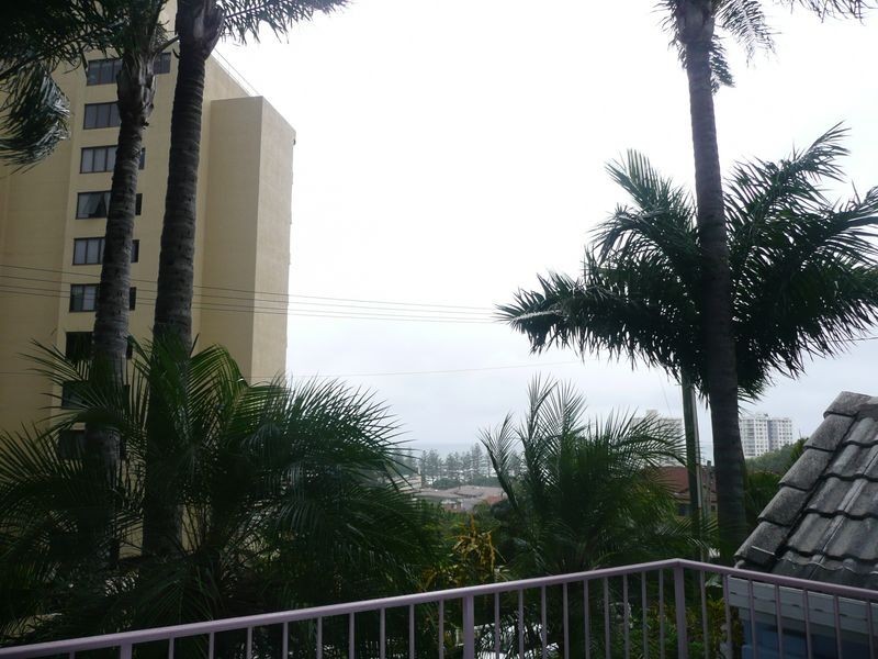 3/34 Hill Avenue, Burleigh Heads QLD 4220