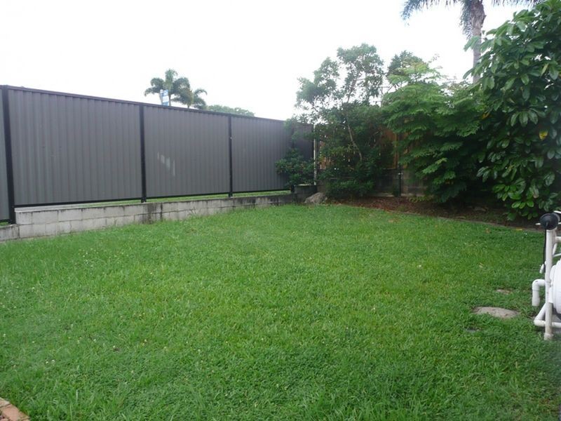 22 Deakin Avenue, Southport QLD 4215