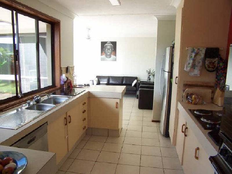 26 Treeview Drive, Burleigh Waters QLD 4220