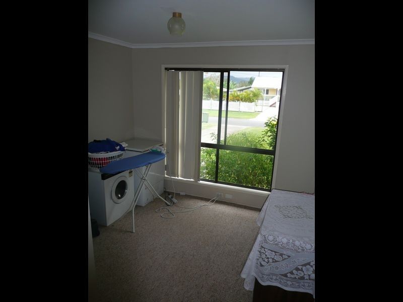 36 Larch St, Tallebudgera QLD 4228