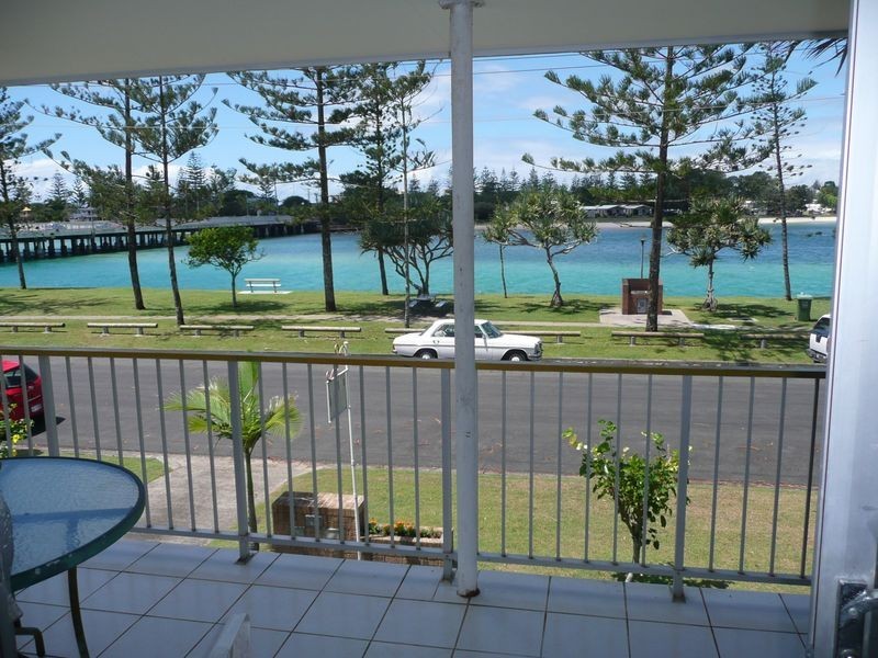 3/7 Awoonga Ave, Burleigh Heads QLD 4220