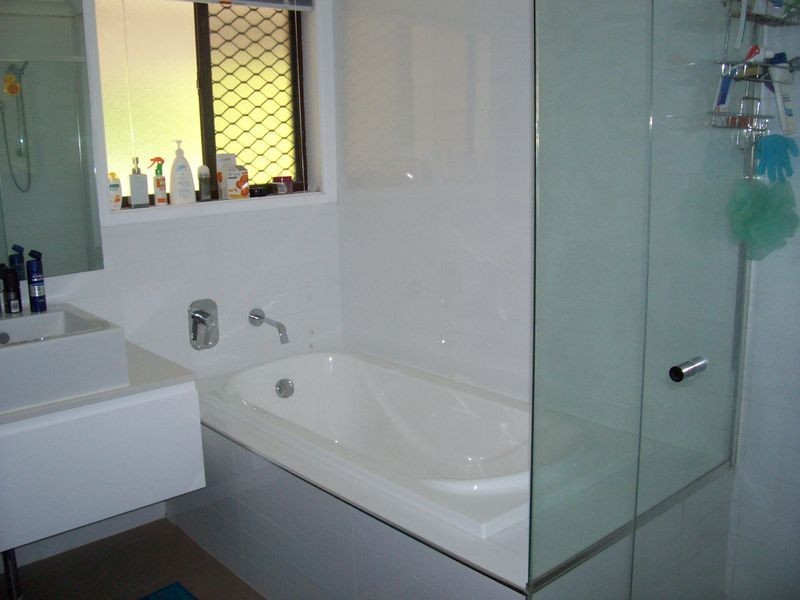 11 Skua Street, Burleigh Waters QLD 4220