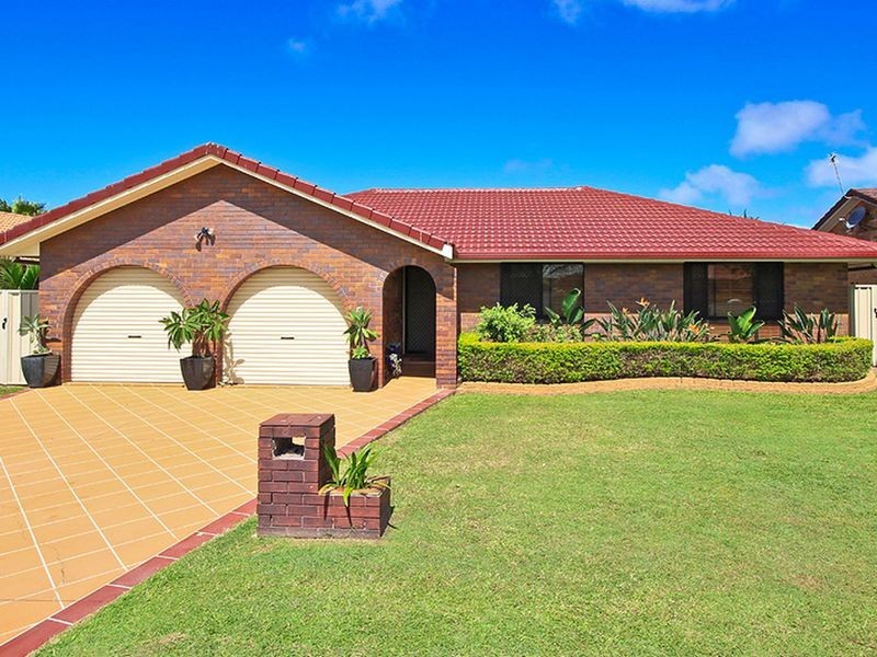 12 Coachwood Court, Burleigh Waters QLD 4220